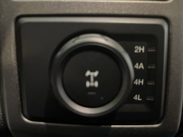 Used 2019 Ford F150 Raptor w/ Equipment Group 802A Luxury AWD/4WD image 22