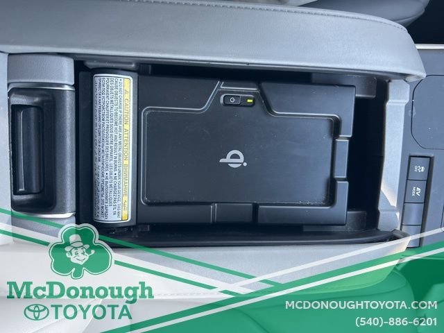 Used 2021 Toyota Highlander XLE image 10