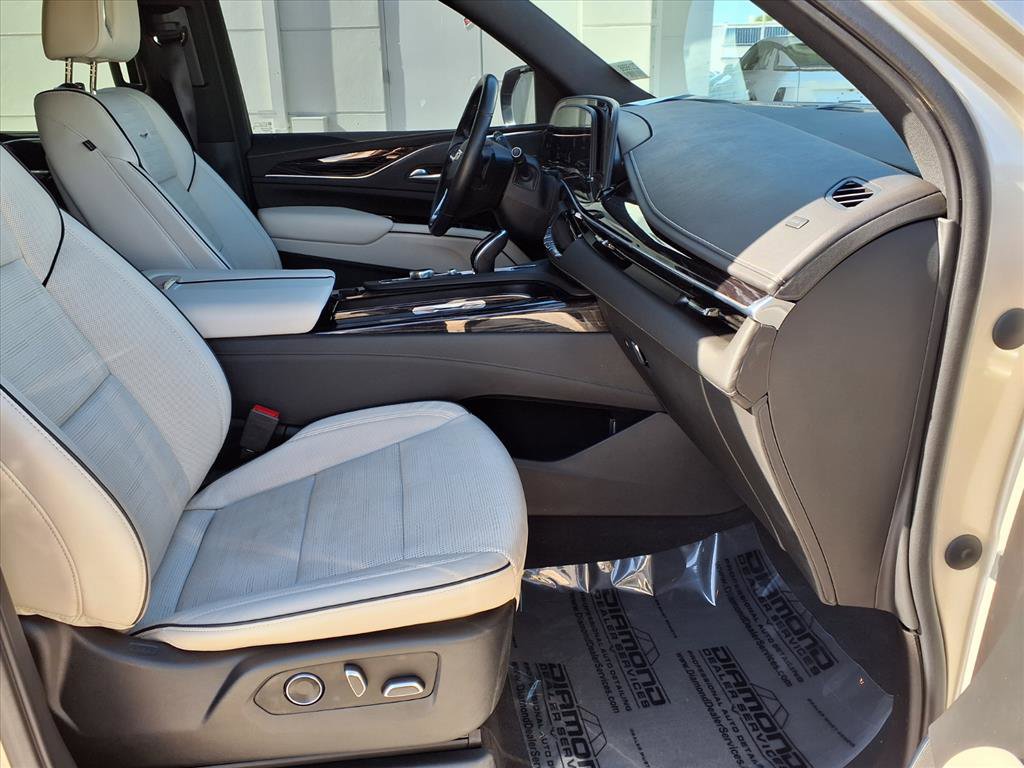 Used 2021 Cadillac Escalade Sport w/ Driver Assist Tech Package image 9