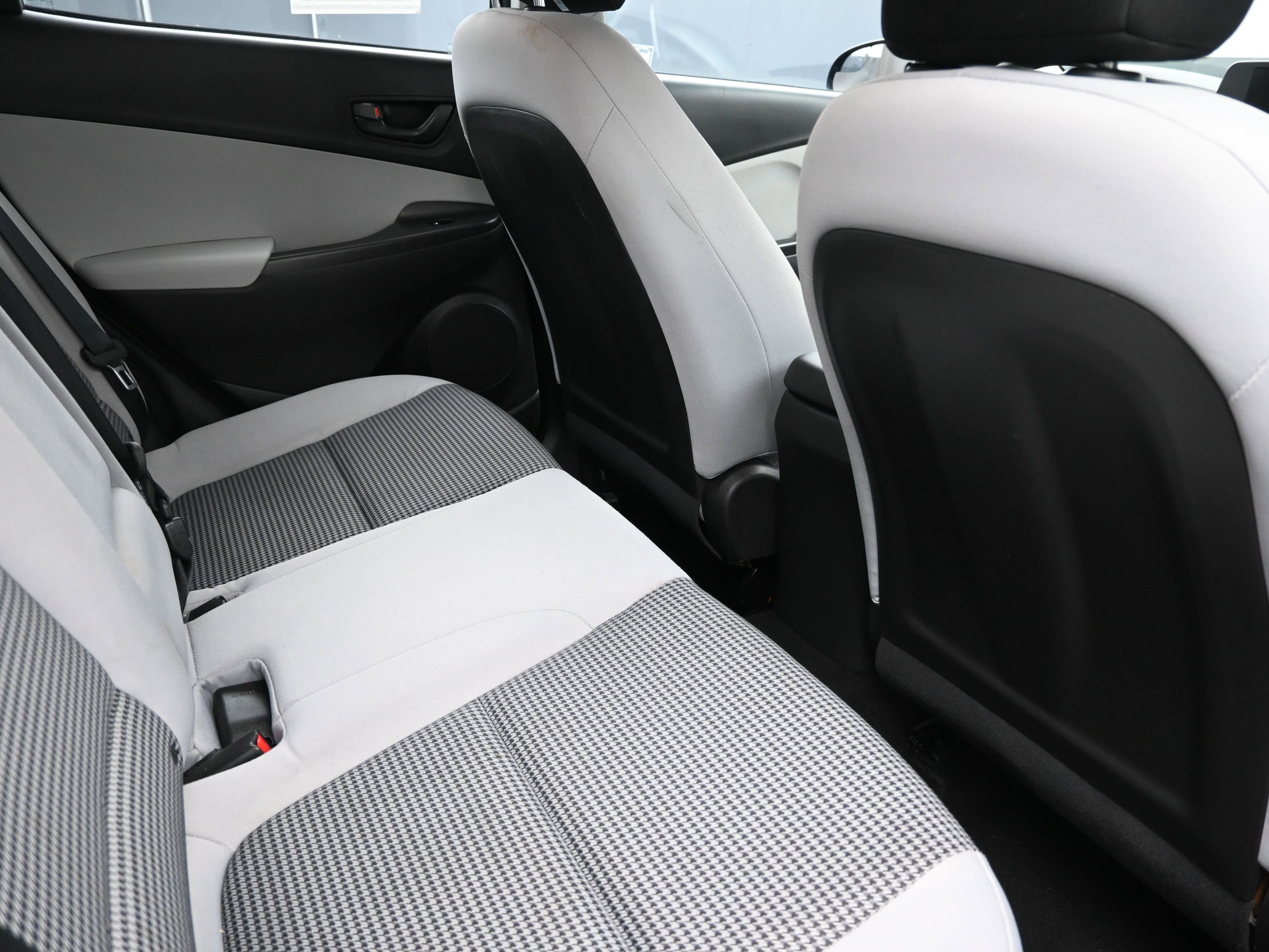 Certified 2022 Hyundai Kona SE image 24