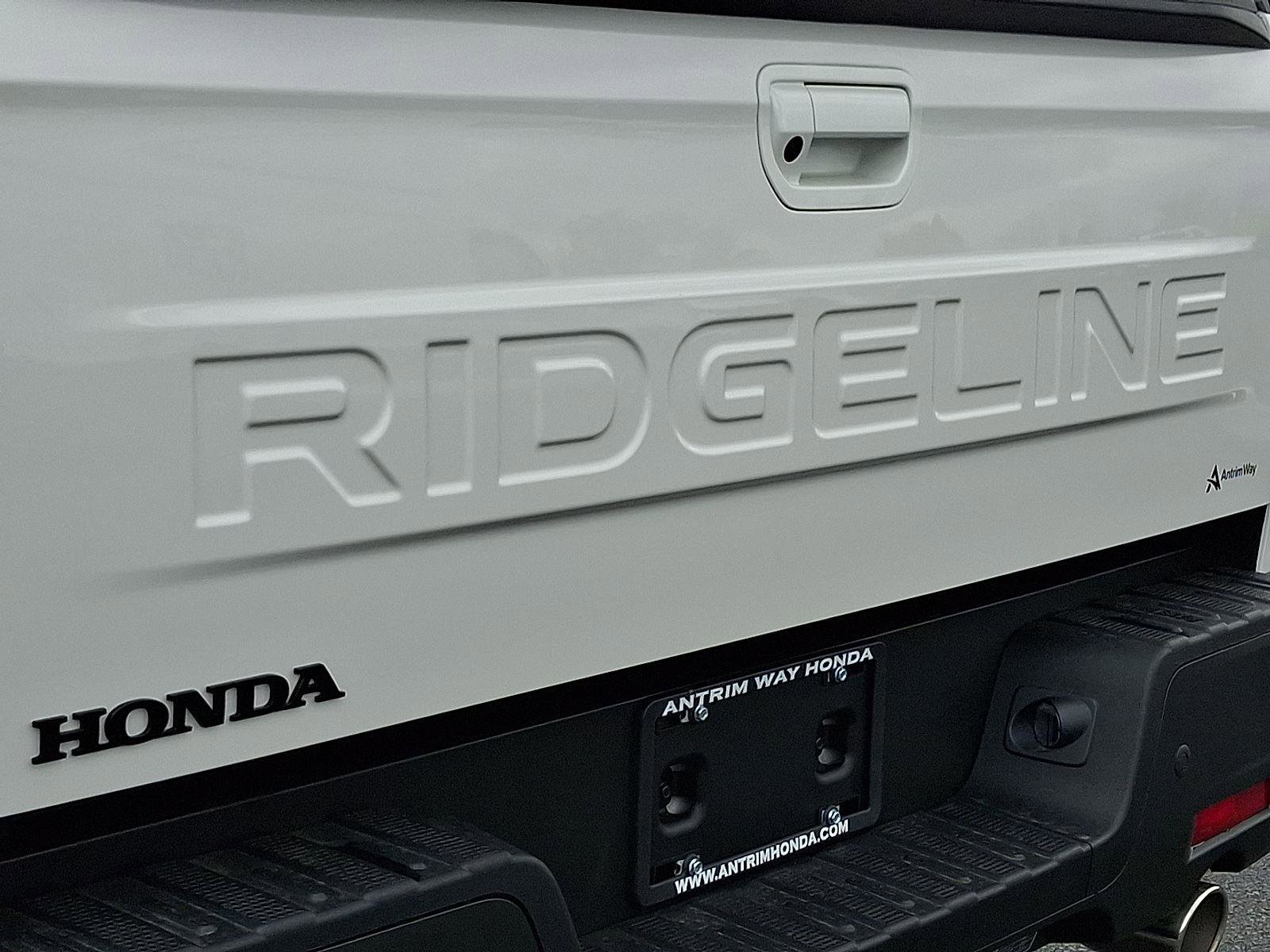 New 2026 Honda Ridgeline Black Edition image 12