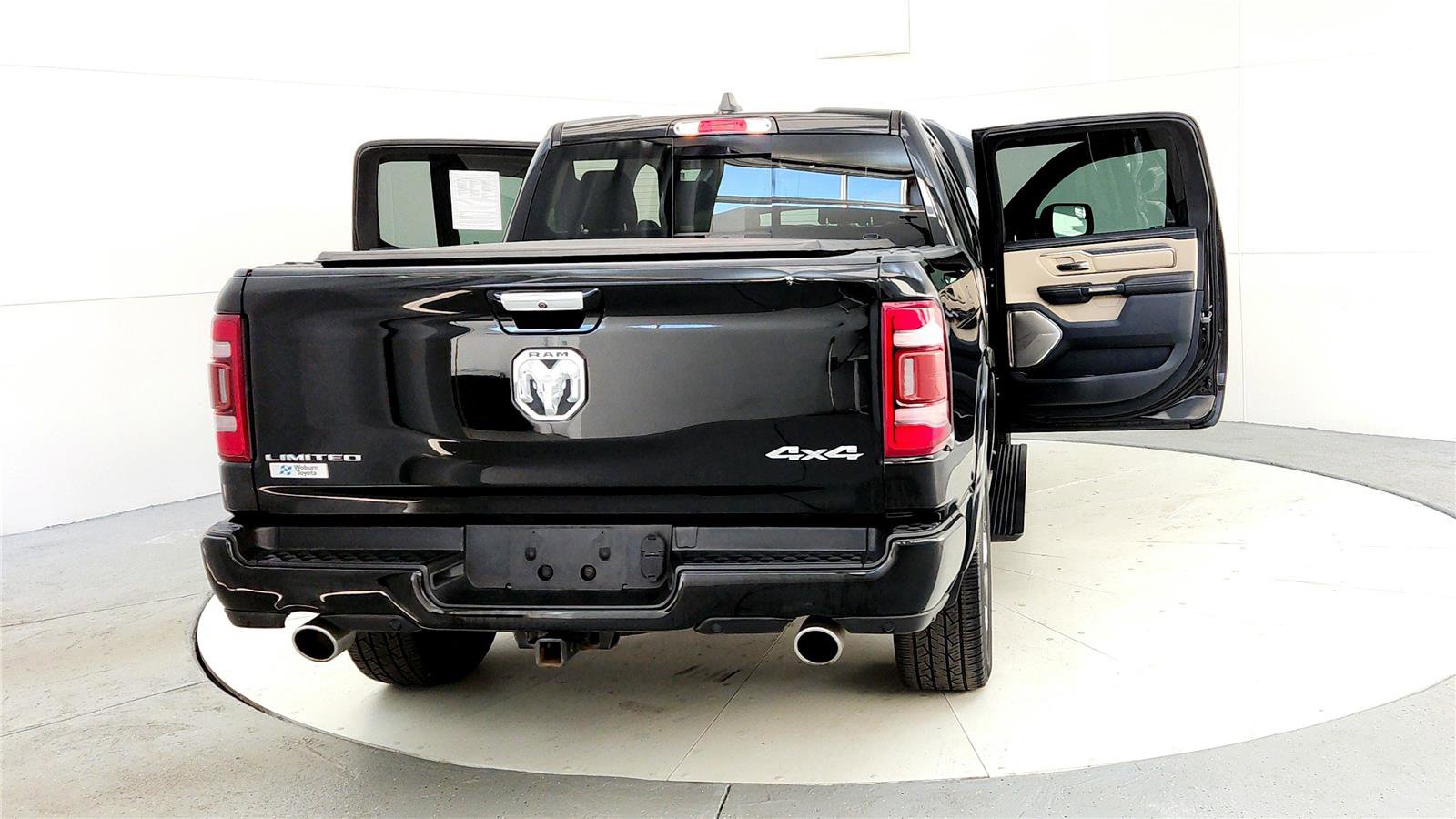Used 2020 RAM 1500 Limited image 11