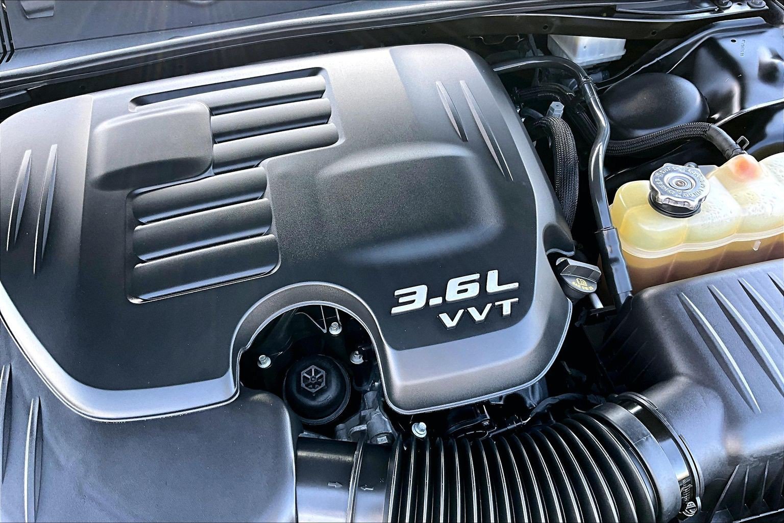 Used 2019 Dodge Challenger SXT RWD image 31