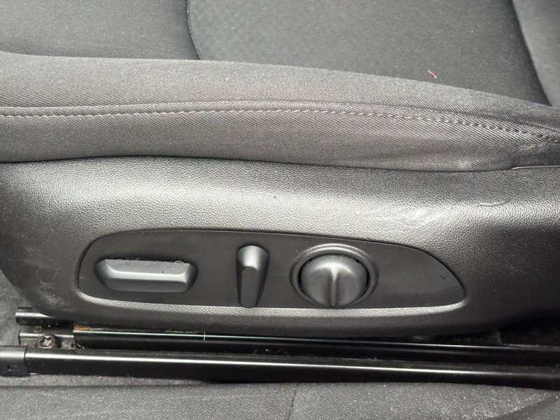 Used 2019 Chevrolet Malibu LT image 15