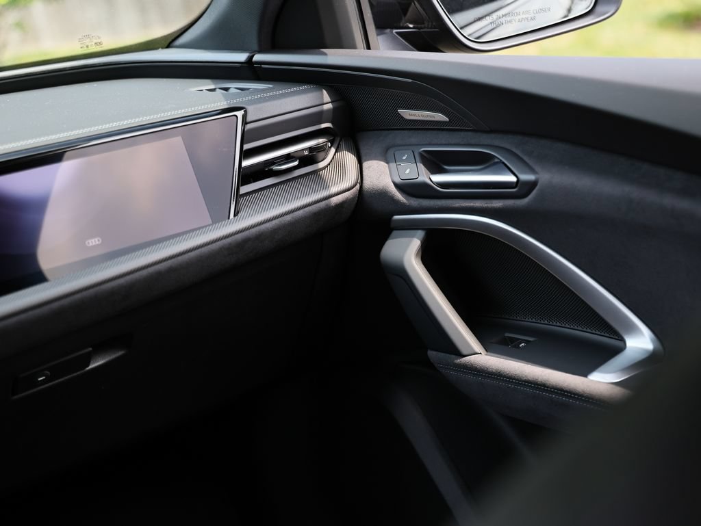 New 2026 Audi SQ5 Prestige AWD/4WD image 29