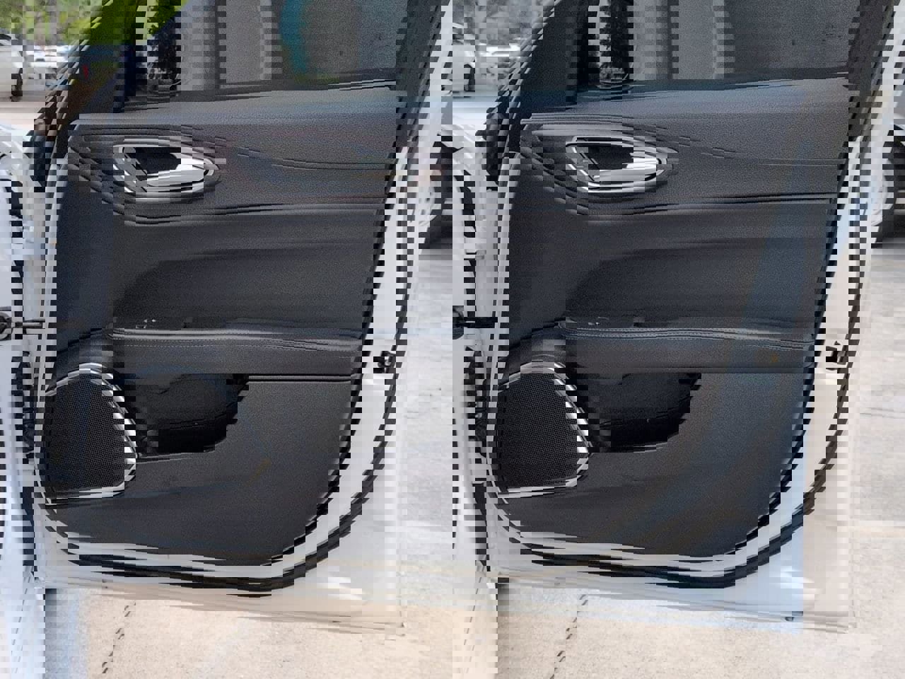 Used 2021 Alfa Romeo Giulia Ti w/ Nero Edizione image 21