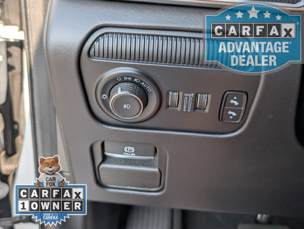 Used 2024 Jeep Grand Wagoneer L Series II w/ Quick Order Packagew 28T AWD/4WD image 15