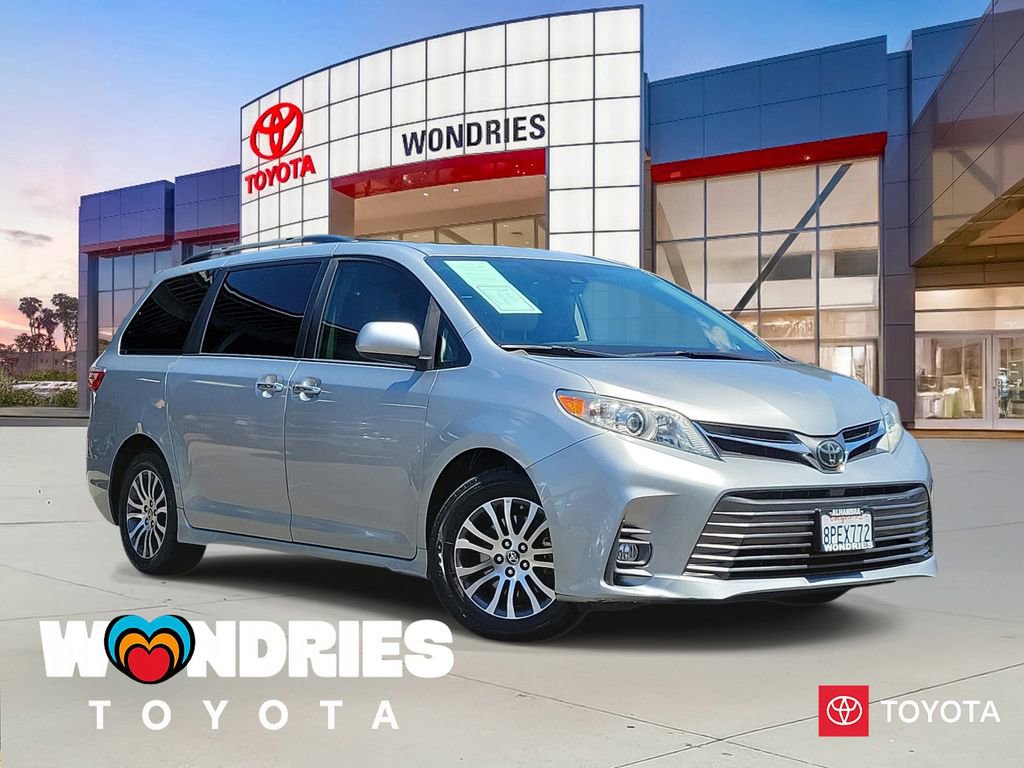 Used 2020 Toyota Sienna XLE w/ XLE Navigation Package