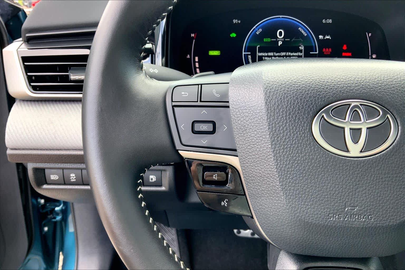 Used 2025 Toyota Camry SE FWD image 44