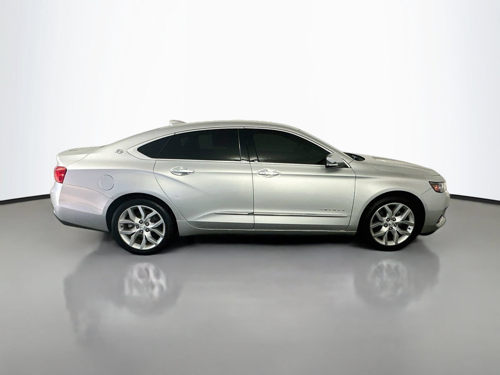 Used 2018 Chevrolet Impala Premier FWD image 8