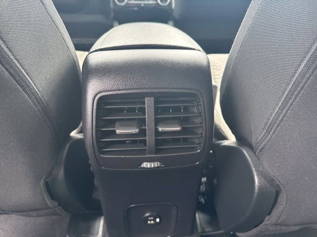 Used 2022 Ford Escape SE w/ Cold Weather Package image 14