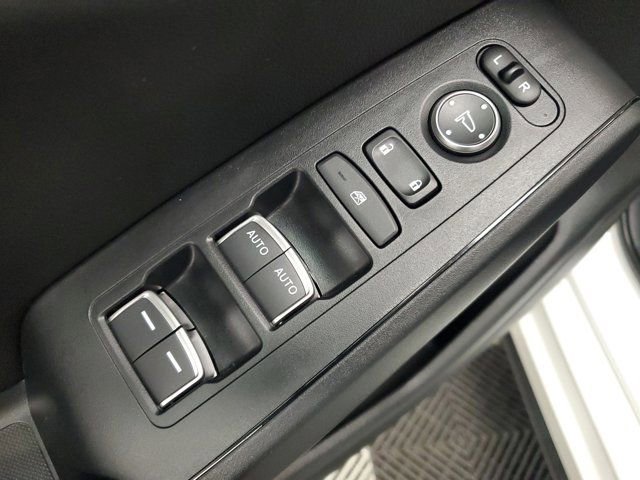 Used 2024 Honda Civic EX-L image 17