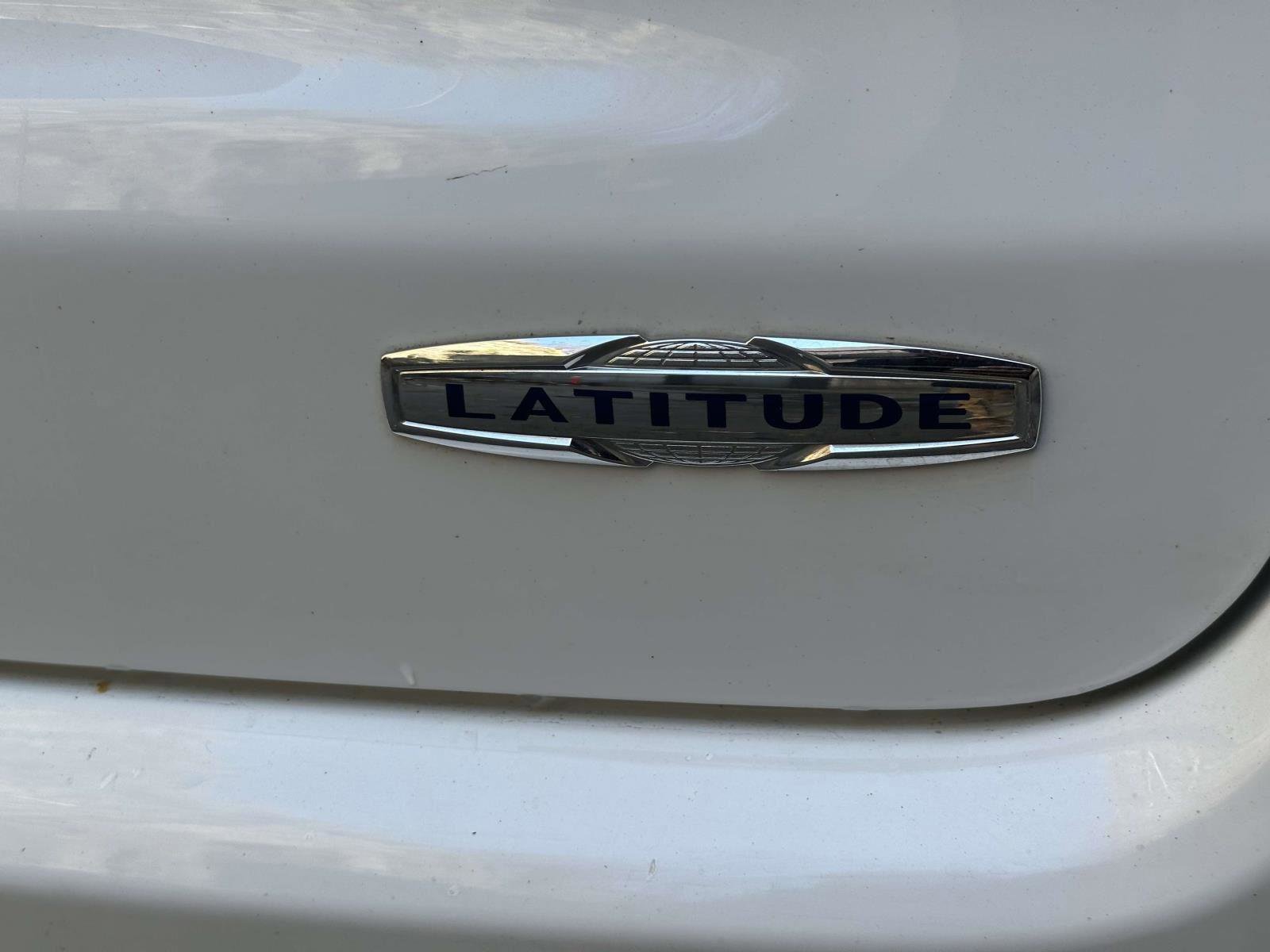 Used 2022 Jeep Compass Latitude w/ Convenience Group image 12