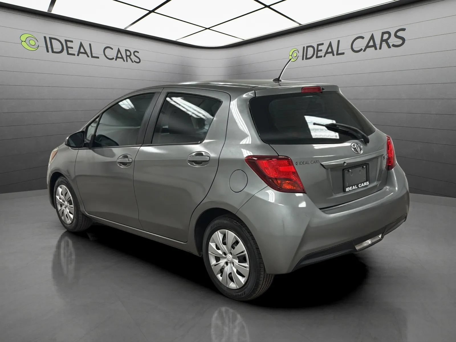 Used 2015 Toyota Yaris L FWD image 7