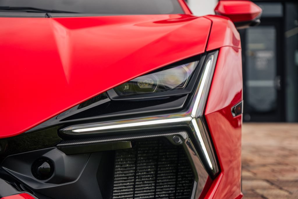 Used 2025 Lamborghini Revuelto AWD/4WD image 11