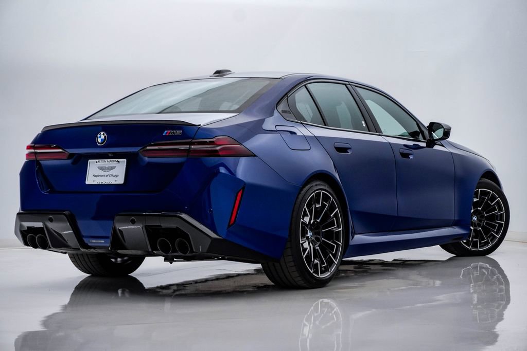 Used 2025 BMW M5 w/ Carbon Package AWD/4WD image 9