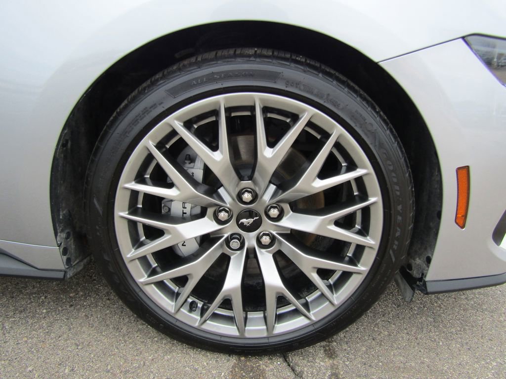 Used 2025 Ford Mustang GT Premium RWD image 21