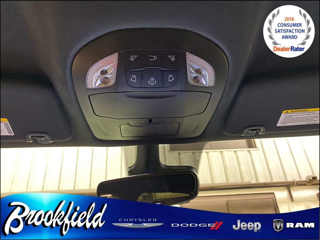 New 2026 Chrysler Pacifica Select image 35