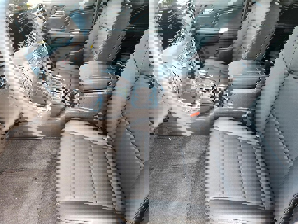 New 2025 GMC Canyon Elevation w/ Convenience Package image 9