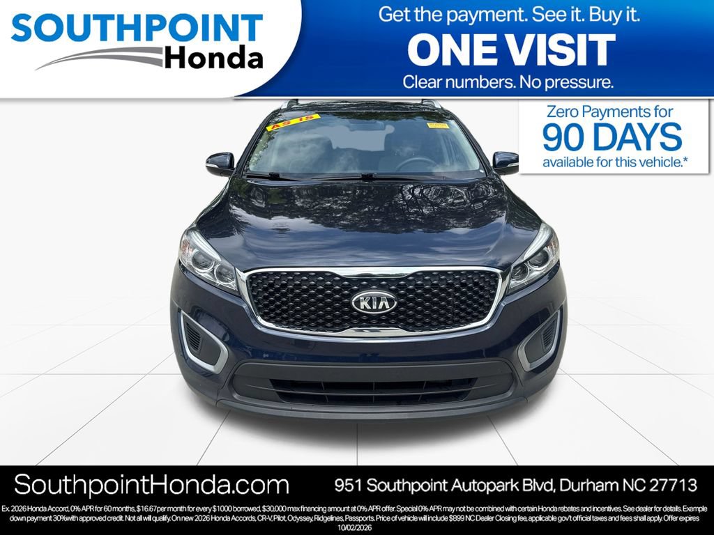 Used 2017 Kia Sorento FWD image 2
