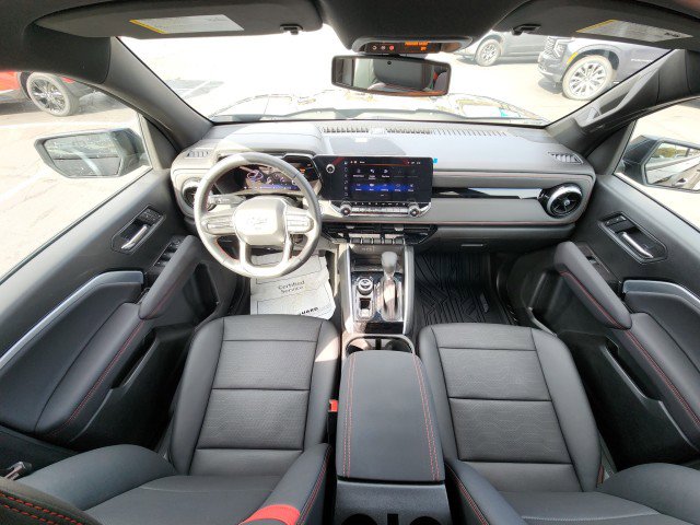 Used 2025 Chevrolet Colorado Z71 w/ Technology Package image 27