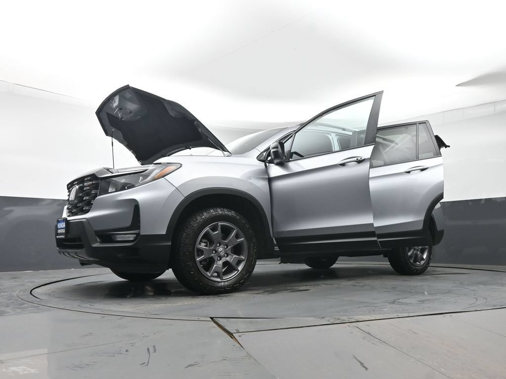Certified 2024 Honda Passport TrailSport image 47
