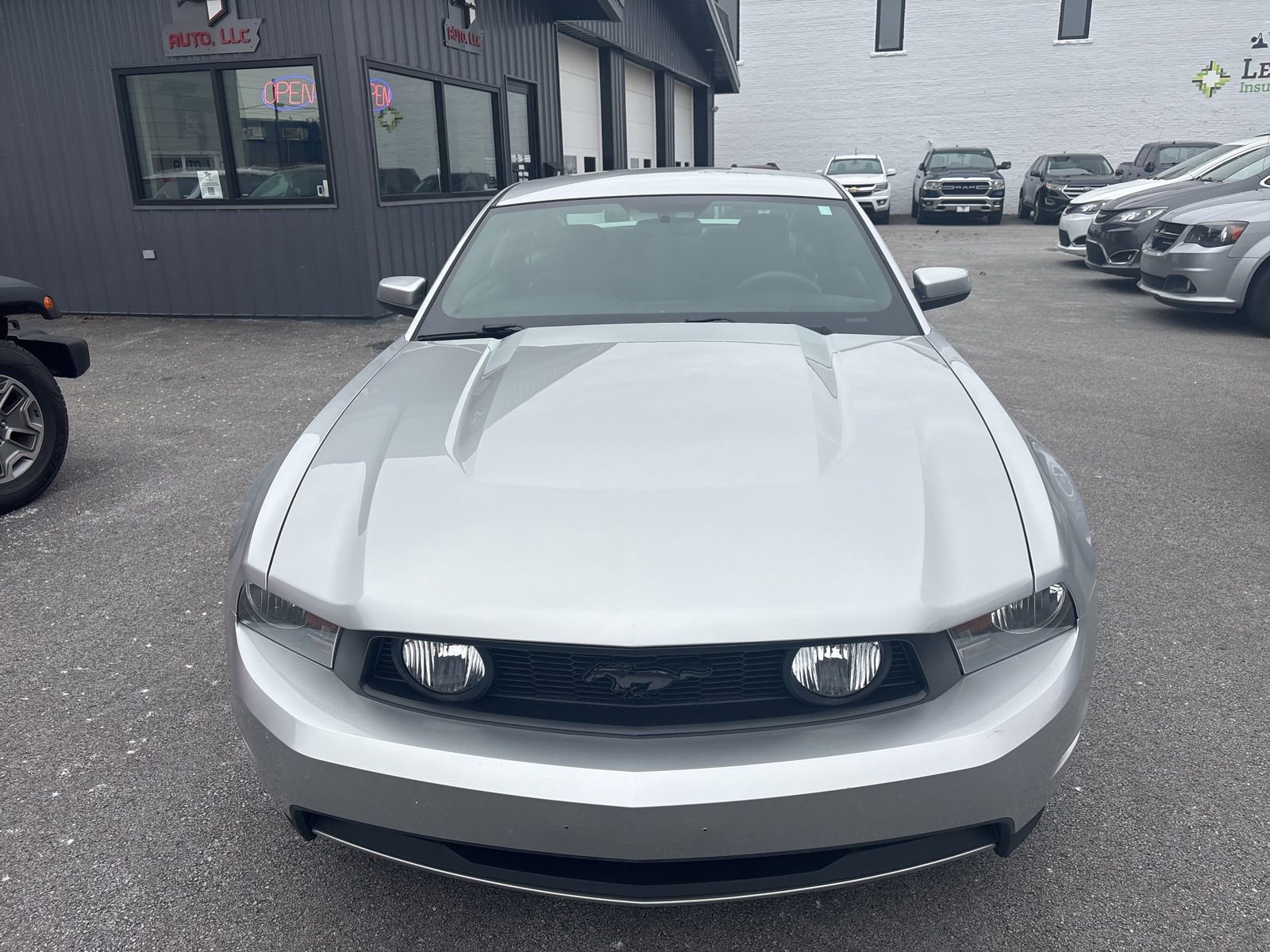 Used 2010 Ford Mustang GT image 9