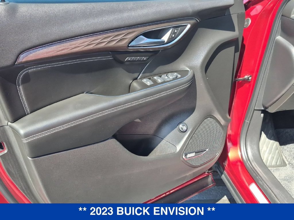 Used 2023 Buick Envision Avenir FWD image 11