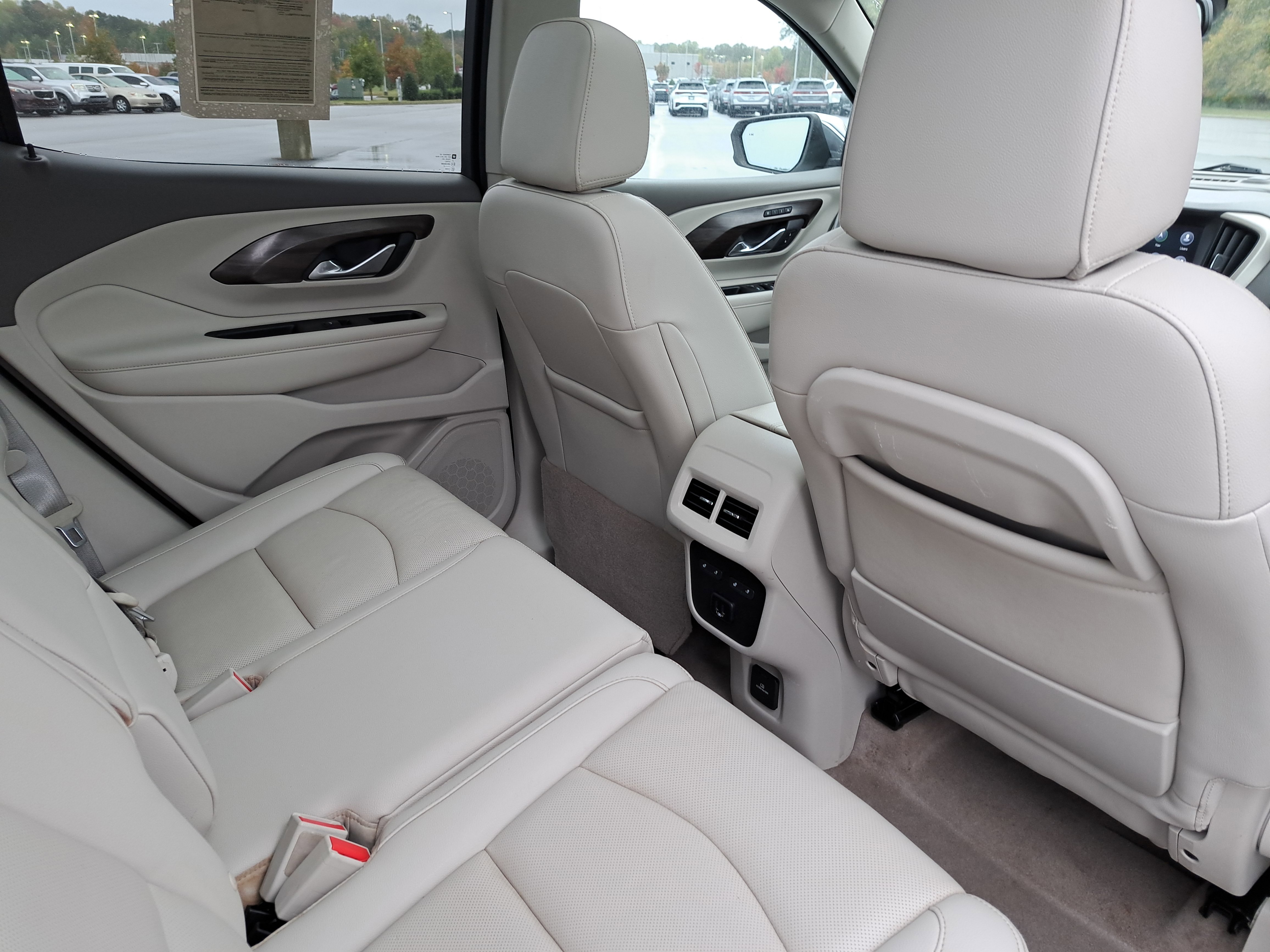 Used 2018 GMC Terrain Denali w/ Advanced Safety Package image 11