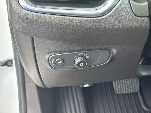 Used 2024 Chevrolet Equinox LT FWD image 29