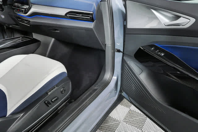 Certified 2024 Volkswagen ID.4 S RWD image 28