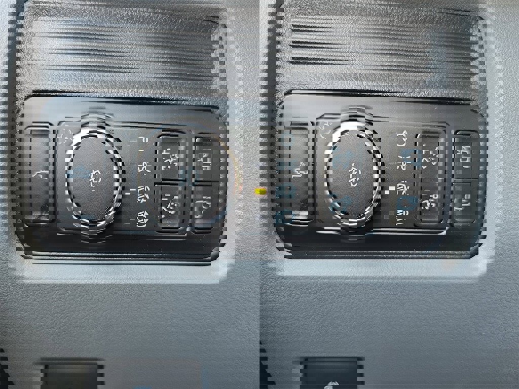 New 2026 Ford F350 XLT w/ 360-Degree Camera Package image 25