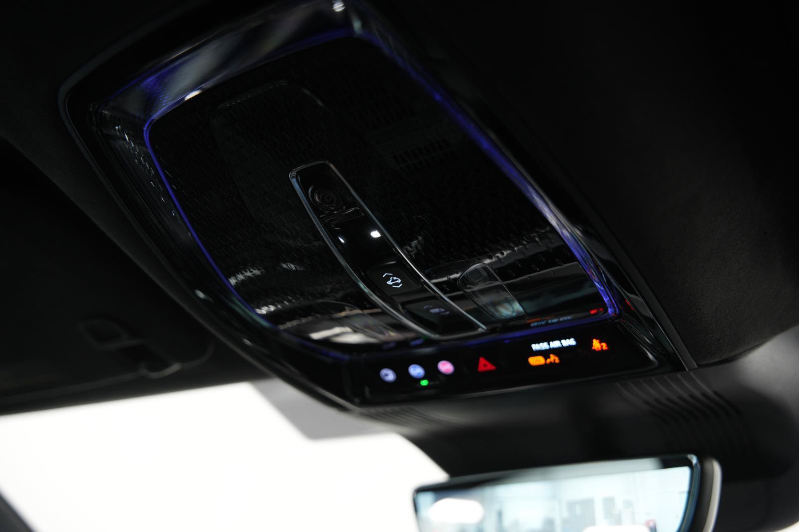 Used 2026 Cadillac Vistiq Platinum w/ LPO, Floor Liner Package AWD/4WD image 32