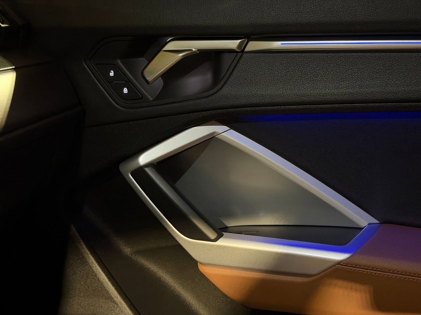 Used 2025 Audi Q3 2.0T Premium Plus w/ Premium Plus Package image 25