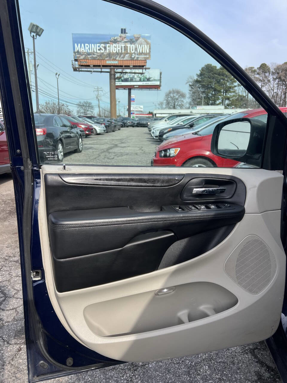 Used 2013 Dodge Grand Caravan SXT image 10