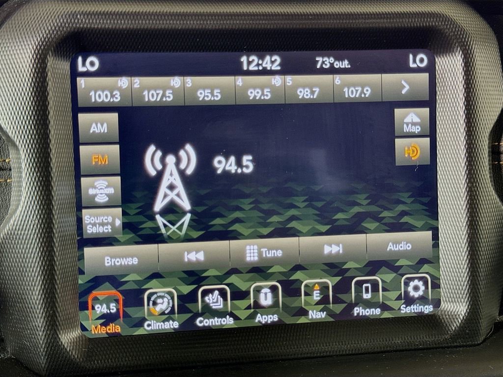 Used 2021 Jeep Gladiator Overland AWD/4WD image 38