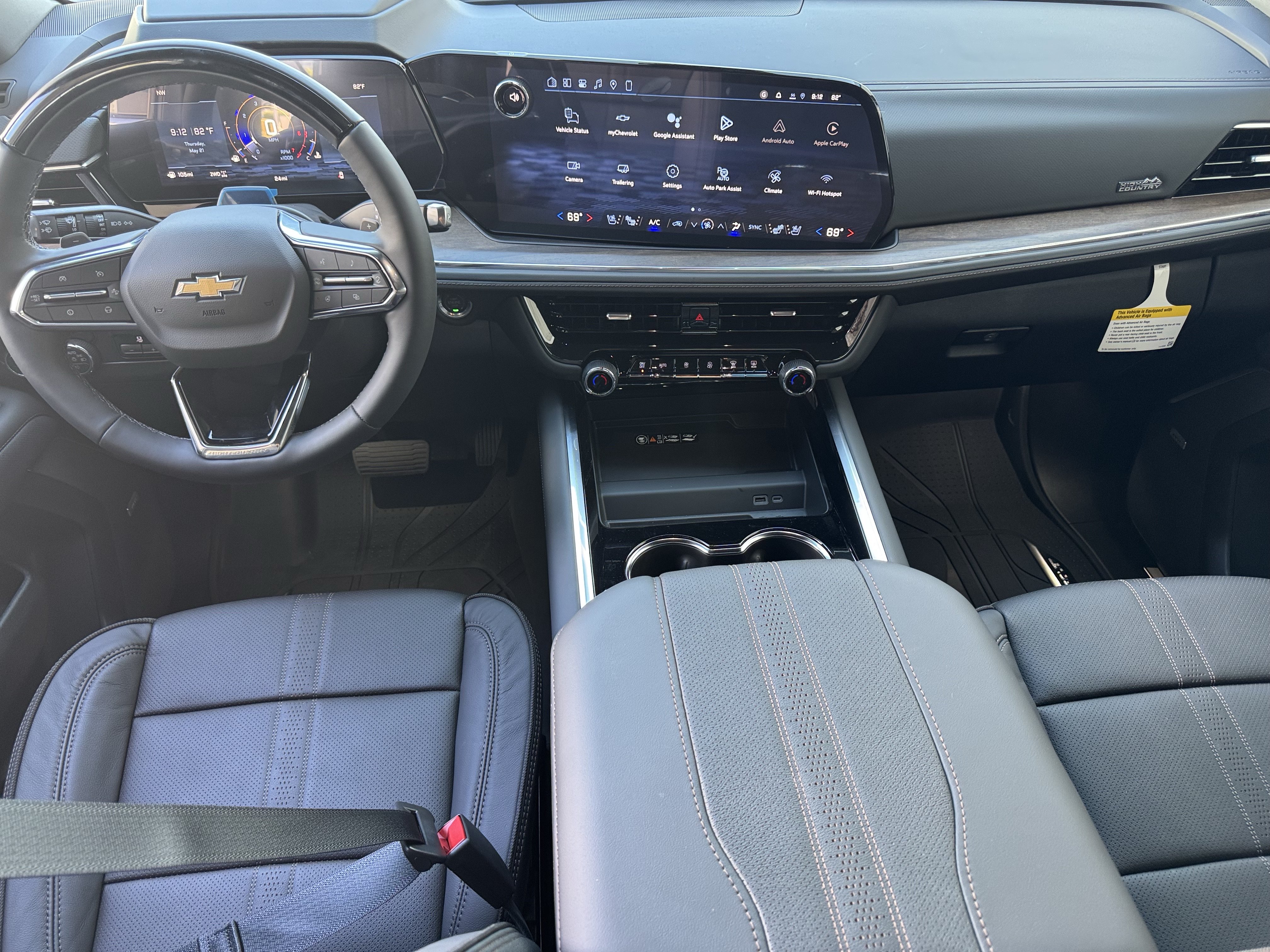 New 2026 Chevrolet Suburban High Country AWD/4WD image 17