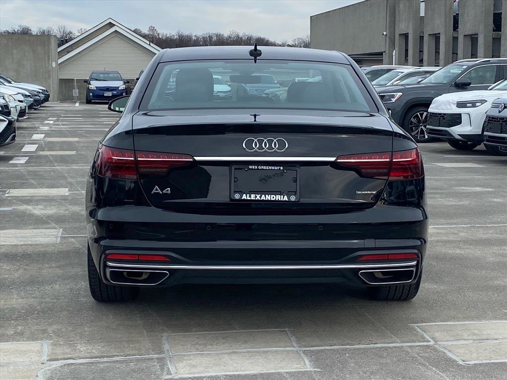Used 2023 Audi A4 2.0T Premium w/ Convenience Package image 4