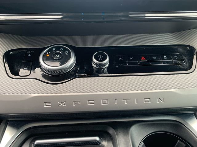 Used 2025 Ford Expedition Max Active image 35