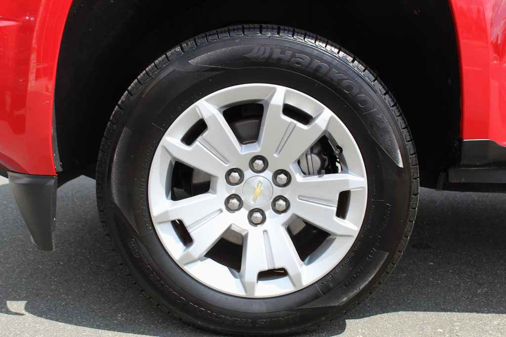 Used 2018 Chevrolet Colorado LT RWD image 30