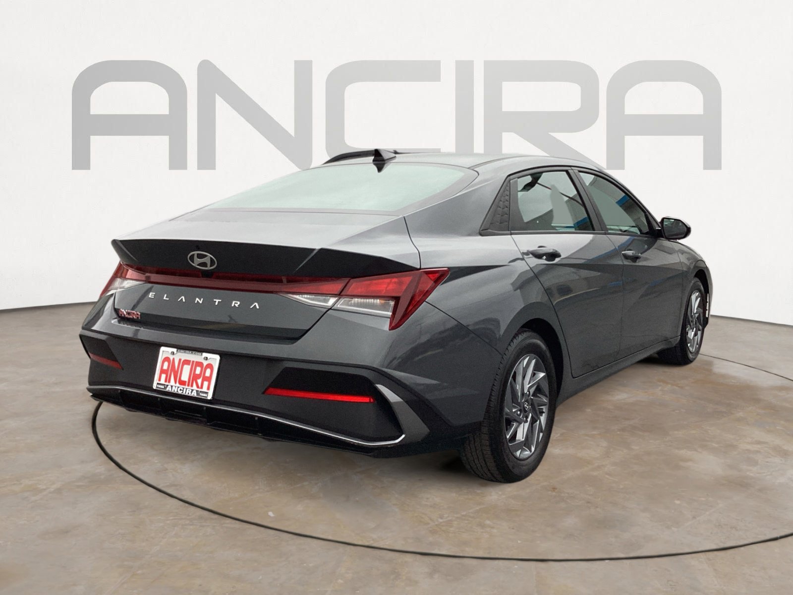 Used 2024 Hyundai Elantra SEL image 14