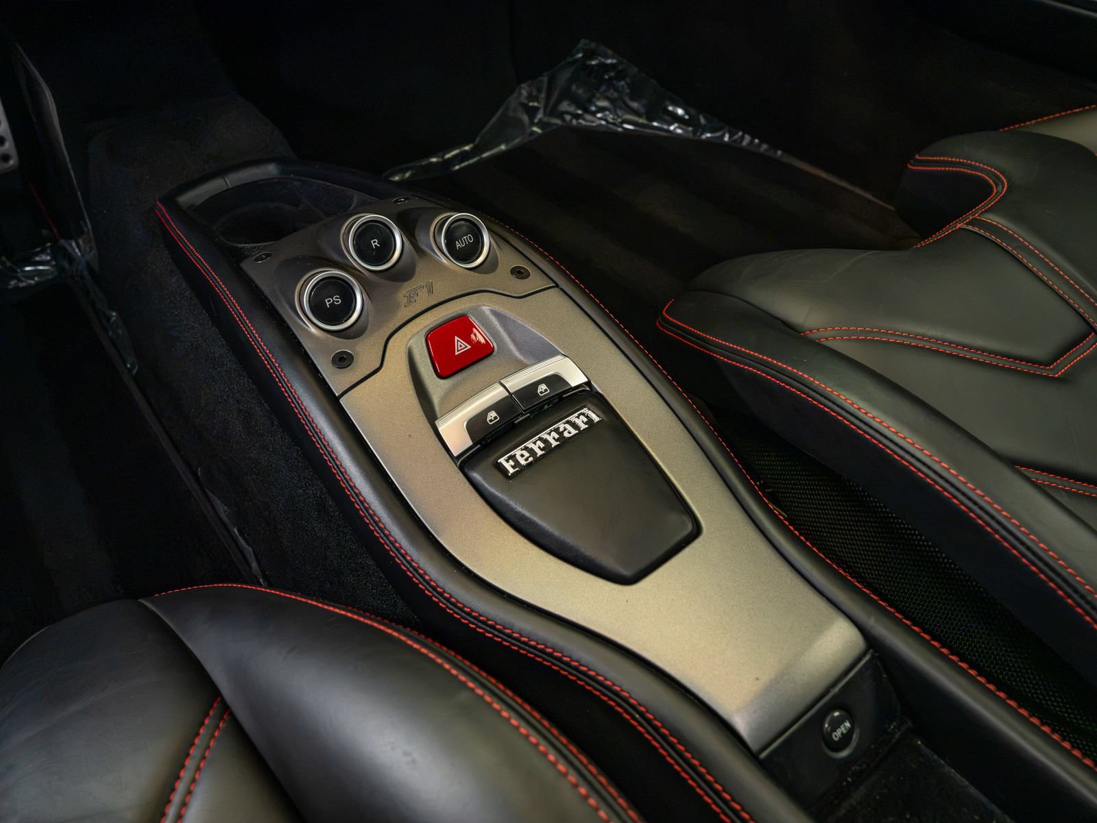 Certified 2014 Ferrari 458 Italia Coupe RWD image 15