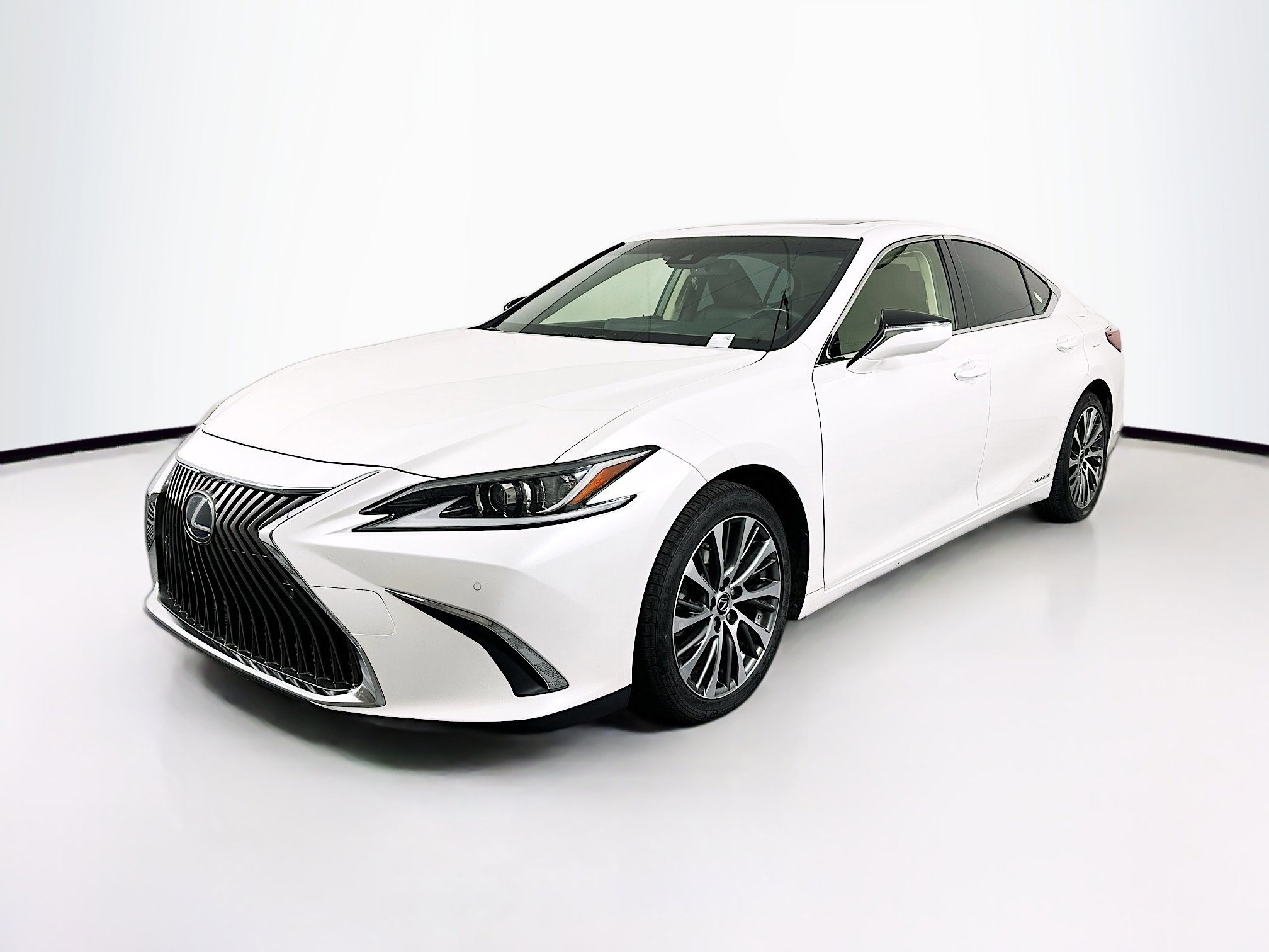 Used 2019 Lexus ES 300h w/ Premium Package FWD image 3