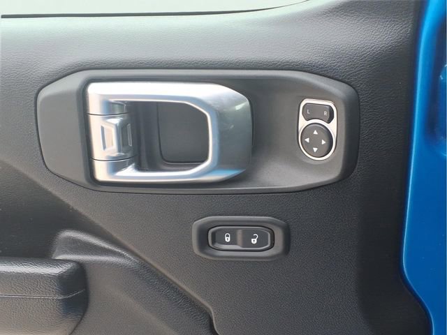 Used 2024 Jeep Wrangler Unlimited Rubicon AWD/4WD image 19