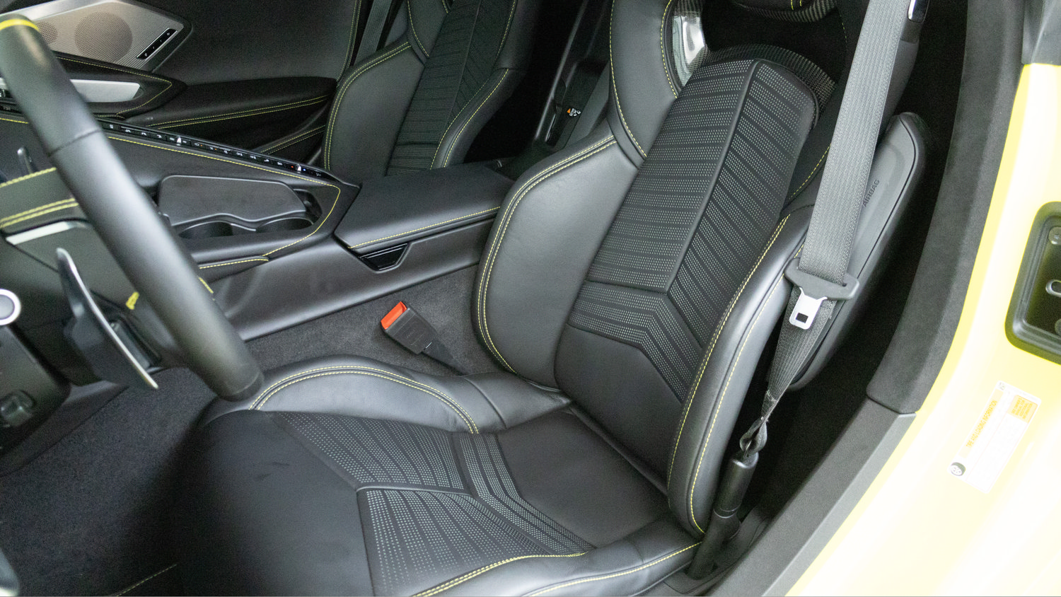 Used 2022 Chevrolet Corvette Stingray Premium Cpe w/ Z51 Performance Package RWD image 12