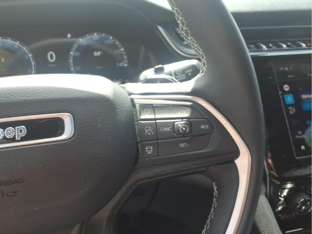 Used 2024 Jeep Grand Cherokee Altitude AWD/4WD image 21