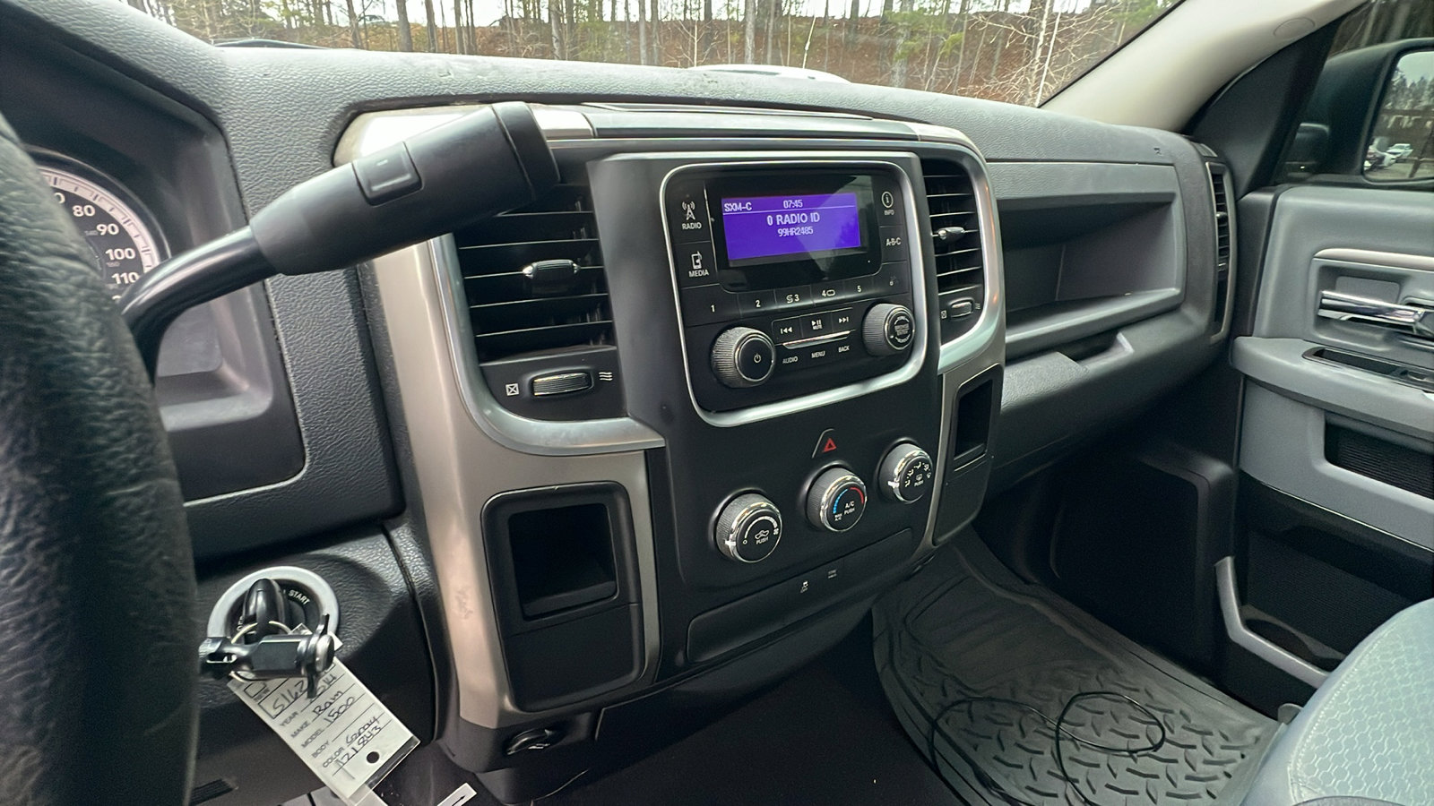 Used 2014 RAM 1500 Express image 25