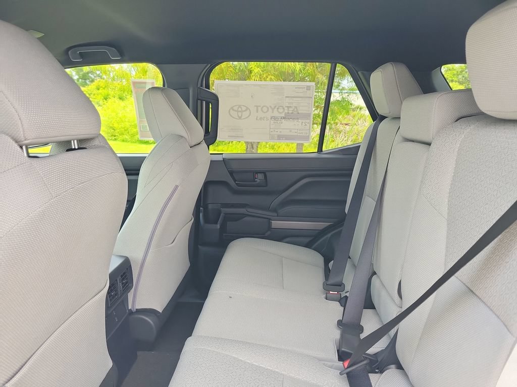 New 2026 Toyota 4Runner SR5 AWD/4WD image 24