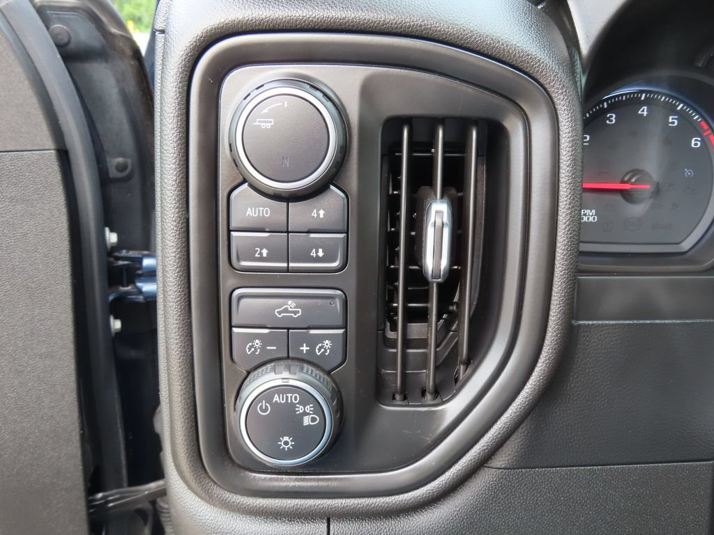 Certified 2020 Chevrolet Silverado 1500 Custom Trail Boss w/ Custom Convenience Package AWD/4WD image 7
