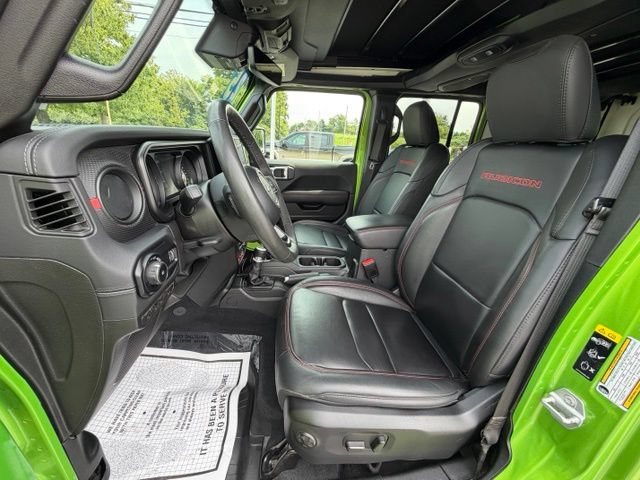 Used 2025 Jeep Wrangler Unlimited Rubicon AWD/4WD image 33